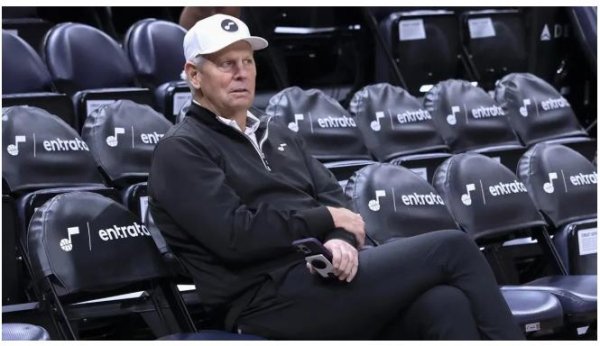 Bỏ qua Kessler! Pelinka cung cấp tình yêu mới, giết chết hai con chim bằng một hòn đá cho Lakers