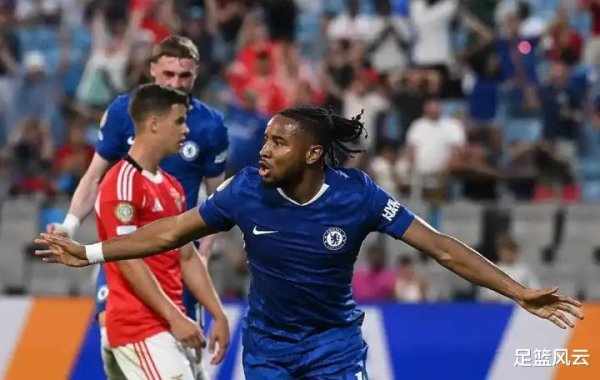 Sự khác biệt giữa Câu lạc bộ World Cup và World Cup là gì?