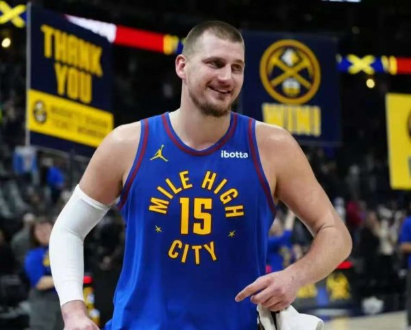 Tại sao Lakers nhìn vào 27 năm? Trong thị trường tự do lịch sử, 10 ngôi sao hàng đầu đều là các đại 